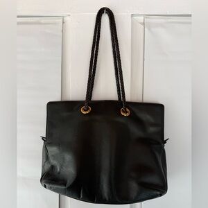 Vintage Desmo leather handbag with gold metal details and braided handles Green